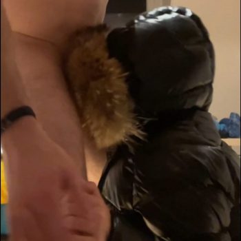 Furhoodjacket Blowjob WC